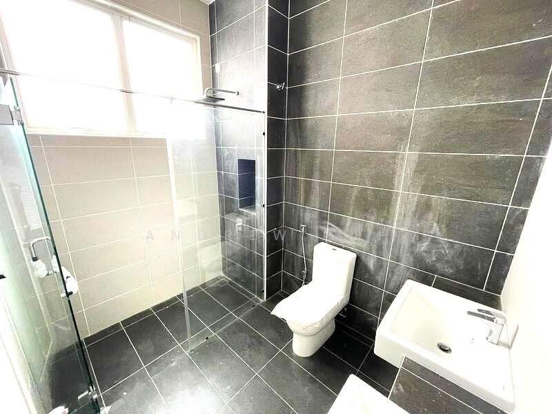 ⭐️VALUE BUY SEMI D⭐️$5.XXM⭐️3.5 STY⭐️15XXPSF⭐️SE FACING⭐️物超所值的半独立式住宅⭐️, ⭐️PARK 3 CARS⭐️SE FACING⭐️AA POTENTIAL⭐️, Bedok / Upper East Coast, 5 Bedrooms, 3,998 sqft, Semi-Detached House For Sale, by Andrew Goh, 25619462 - PropertyGuru.com.sg