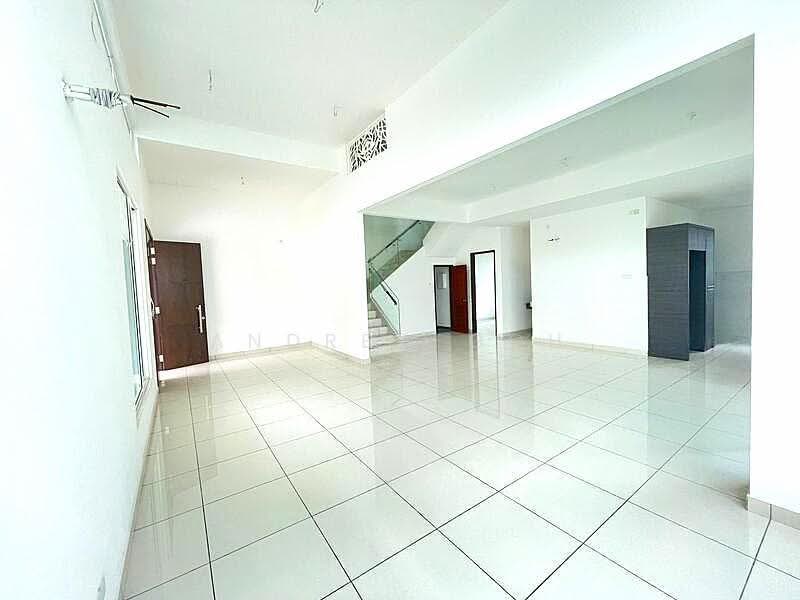 ⭐️VALUE BUY SEMI D⭐️$5.XXM⭐️3.5 STY⭐️15XXPSF⭐️SE FACING⭐️物超所值的半独立式住宅⭐️, ⭐️PARK 3 CARS⭐️SE FACING⭐️AA POTENTIAL⭐️, Bedok / Upper East Coast, 5 Bedrooms, 3,998 sqft, Semi-Detached House For Sale, by Andrew Goh, 25619462 - PropertyGuru.com.sg