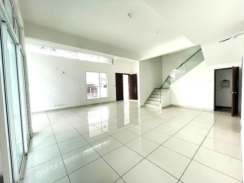 ⭐️VALUE BUY SEMI D⭐️$5.XXM⭐️3.5 STY⭐️15XXPSF⭐️SE FACING⭐️物超所值的半独立式住宅⭐️, ⭐️PARK 3 CARS⭐️SE FACING⭐️AA POTENTIAL⭐️, Bedok / Upper East Coast, 5 Bedrooms, 3,998 sqft, Semi-Detached House For Sale, by Andrew Goh, 25619462 - PropertyGuru.com.sg