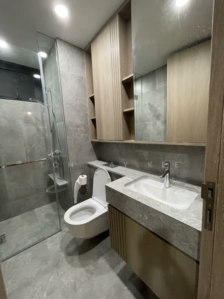 KI Residences At Brookvale, 16 Brookvale Drive, Room Rental, 200 sqft, Condominium For Rent, by Toh May Kee, 25620220 - Bathroom - PropertyGuru.com.sg