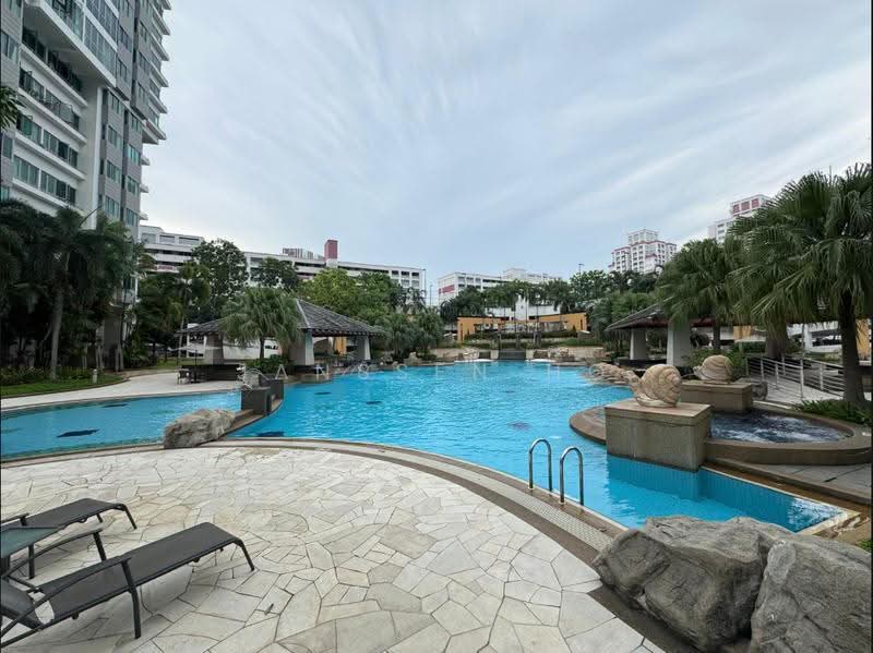 Bishan Loft, 31 Bishan Street 11, Ang Mo Kio / Bishan / Thomson, Room Rental, 110 sqft, Condominium For Rent, by Janssen Ho, 25620306 - Exterior - PropertyGuru.com.sg