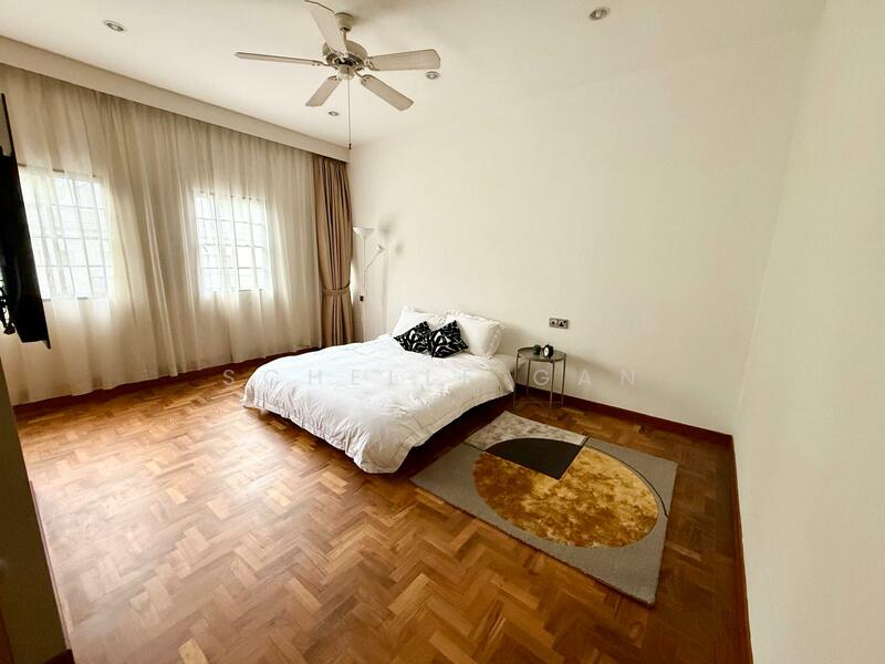 Lornie Gardens, 8 Lornie Walk, 5 Bedrooms, 3,239 sqft, Semi-Detached House For Rent, by Schelle Gan, 25620351 - Bedroom - PropertyGuru.com.sg