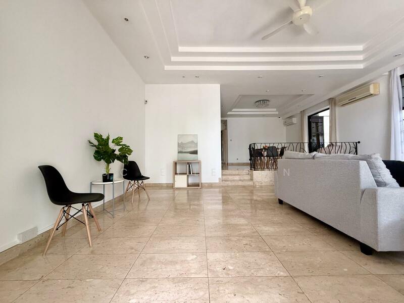Lornie Gardens, 8 Lornie Walk, 5 Bedrooms, 3,239 sqft, Semi-Detached House For Rent, by Schelle Gan, 25620351 - Living Room - PropertyGuru.com.sg