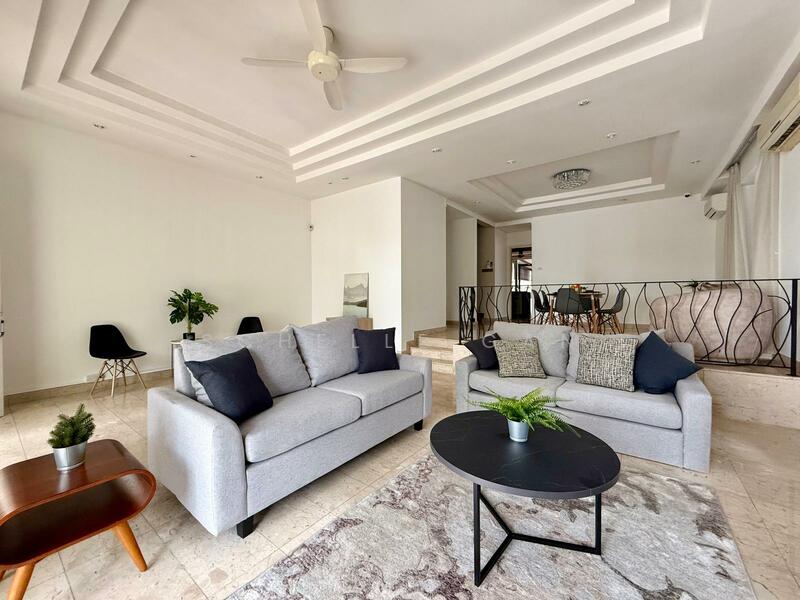 Lornie Gardens, 8 Lornie Walk, 5 Bedrooms, 3,239 sqft, Semi-Detached House For Rent, by Schelle Gan, 25620351 - Living Room - PropertyGuru.com.sg