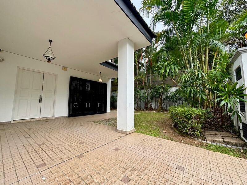 Lornie Gardens, 8 Lornie Walk, 5 Bedrooms, 3,239 sqft, Semi-Detached House For Rent, by Schelle Gan, 25620351 - PropertyGuru.com.sg
