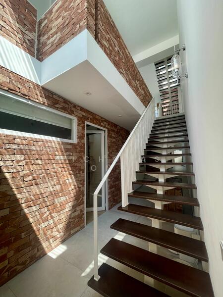 For Sale - Robin road