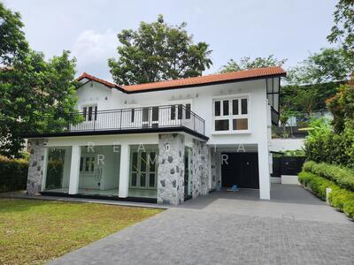 For Rent - ⭐Renovated Detached @ King Albert Park for Rent ⭐