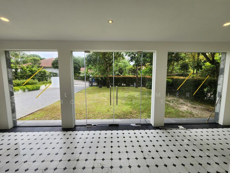 For Rent - ⭐Renovated Detached @ King Albert Park for Rent ⭐