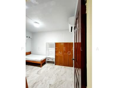 For Rent - 258 Jurong East Street 24