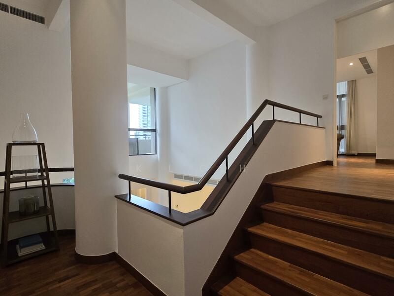 For Rent - The Colonnade