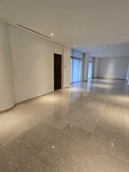 For Rent - The Colonnade
