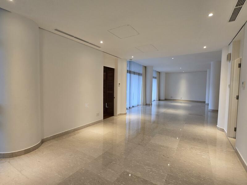 For Rent - The Colonnade