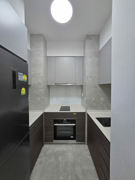 Stirling Residences, 23 Stirling Road, 2 Bedrooms, 635 sqft, Condominium For Rent, by Cheryl Tan, 25620767 - Kitchen - PropertyGuru.com.sg