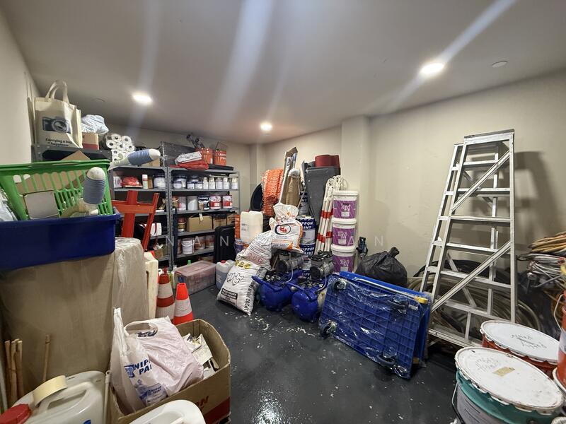 Pioneer Point, 5 Soon Lee Street, 1,087 sqft, Factory / Workshop (B2) For Sale, by Nancy Tan, 25620779 - Basement - CommercialGuru.com.sg