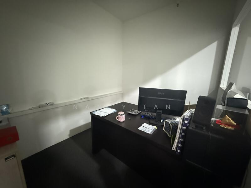 Pioneer Point, 5 Soon Lee Street, 1,087 sqft, Factory / Workshop (B2) For Sale, by Nancy Tan, 25620779 - Study - CommercialGuru.com.sg