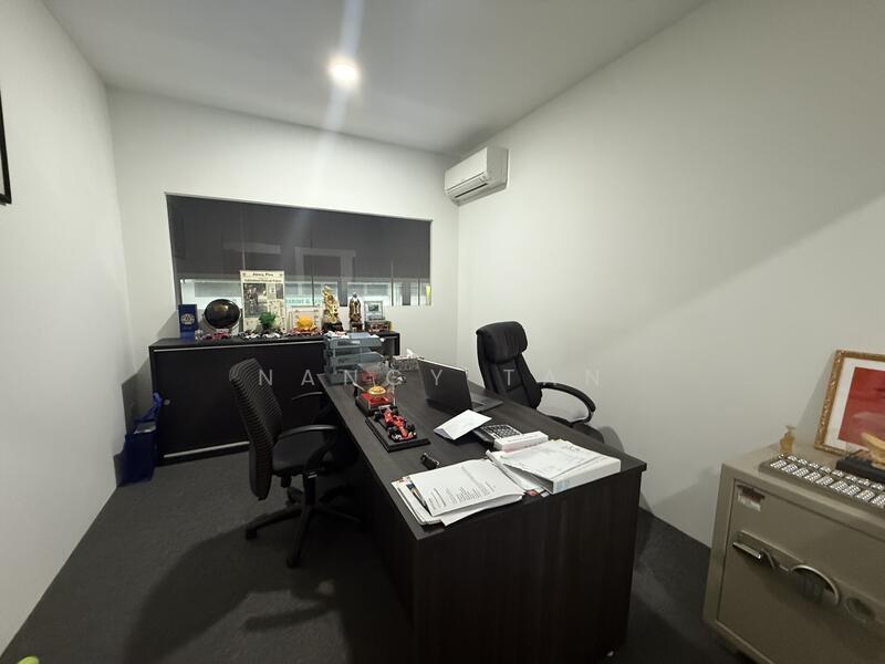 Pioneer Point, 5 Soon Lee Street, 1,087 sqft, Factory / Workshop (B2) For Sale, by Nancy Tan, 25620779 - Study - CommercialGuru.com.sg
