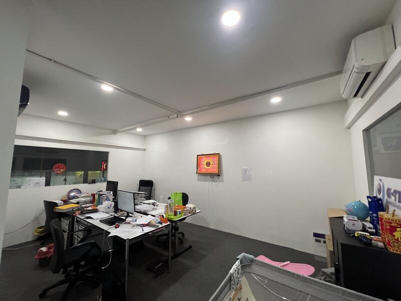 Pioneer Point, 5 Soon Lee Street, 1,087 sqft, Factory / Workshop (B2) For Sale, by Nancy Tan, 25620779 - CommercialGuru.com.sg