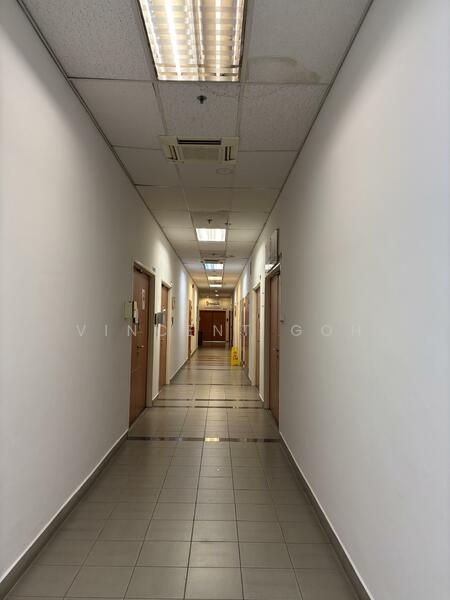 BizTech Centre, 627A Aljunied Road, 947 sqft, Light Industrial (B1) For Sale, by Vincent Goh, 25620963 - Corridor - CommercialGuru.com.sg