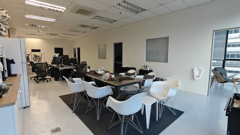 Citilink Warehouse Complex, 102E Pasir Panjang Road, 1,711 sqft, Light Industrial (B1) For Rent, by Benson Chan, 25621135 - Interior - CommercialGuru.com.sg