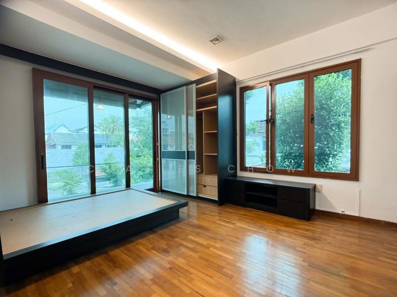 Upper East Coast road, Upper East Coast road, Bedok / Upper East Coast, 5 Bedrooms, 3,100 sqft, Semi-Detached House For Rent, by Charles Chow, 25621267 - PropertyGuru.com.sg