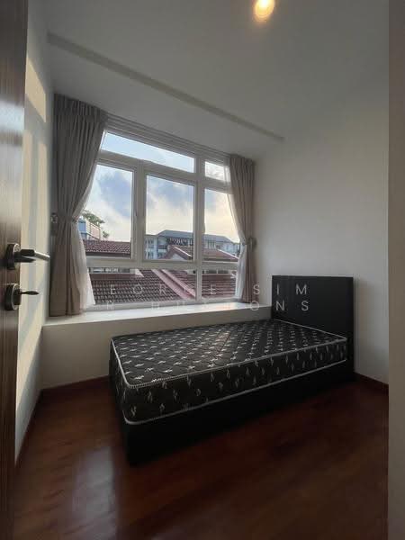 Icon @ Pasir Panjang, 218 Pasir Panjang Road, Buona Vista / West Coast / Clementi New Town, 2 Bedrooms, 570 sqft, Apartment For Rent, by George Sim, 25621373 - PropertyGuru.com.sg