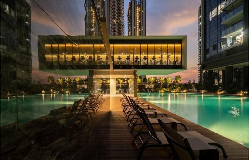 Whistler Grand, 109 West Coast Vale, Buona Vista / West Coast / Clementi New Town, Room Rental, 150 sqft, Condominium For Rent, by Raymond Yeak, 25621598 - Pool - PropertyGuru.com.sg