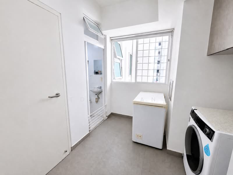 The Esparis, 7 Pasir Ris Drive 4, 3 Bedrooms, 1,292 sqft, Condominium For Sale, by Eddie Tan, 25621709 - Yard - PropertyGuru.com.sg