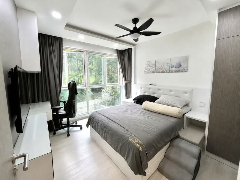 The Esparis, 7 Pasir Ris Drive 4, 3 Bedrooms, 1,292 sqft, Condominium For Sale, by Eddie Tan, 25621709 - Master Bedroom - PropertyGuru.com.sg