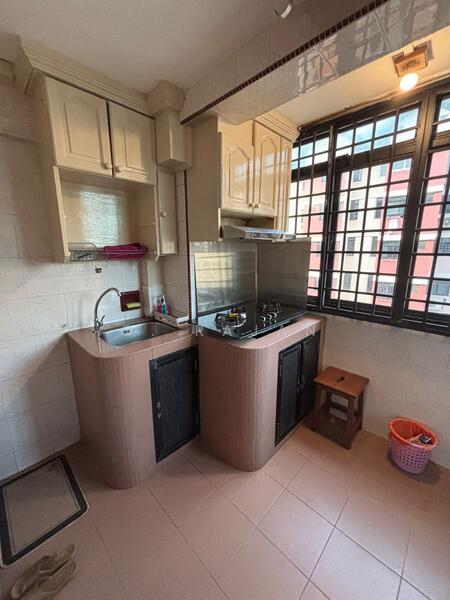 For Rent - 99 Commonwealth Crescent