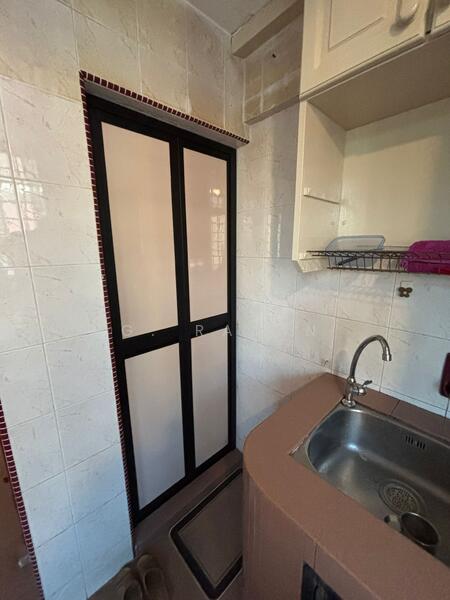 For Rent - 99 Commonwealth Crescent