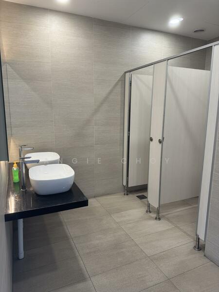 Ingolstadt Centre, 60D Kallang Pudding Road, 630 sqft, Light Industrial (B1) For Rent, by Angie Choy, 25622124 - External Toilet - CommercialGuru.com.sg