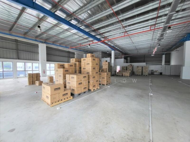 Tampines Storage Space warehouse flexible size and duration, tampines industrial drive, 1,000 sqft, Warehouse For Rent, by Vincent Low, 25622241 - CommercialGuru.com.sg