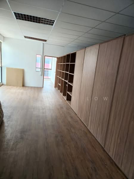 Tampines Storage Space warehouse flexible size and duration, tampines industrial drive, 1,000 sqft, Warehouse For Rent, by Vincent Low, 25622241 - CommercialGuru.com.sg
