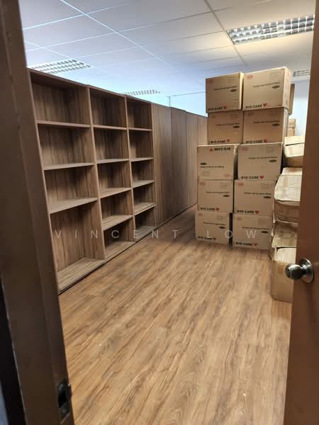 Tampines Storage Space warehouse flexible size and duration, tampines industrial drive, 1,000 sqft, Warehouse For Rent, by Vincent Low, 25622241 - CommercialGuru.com.sg