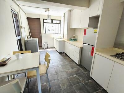 For Rent - 32 Marine Crescent