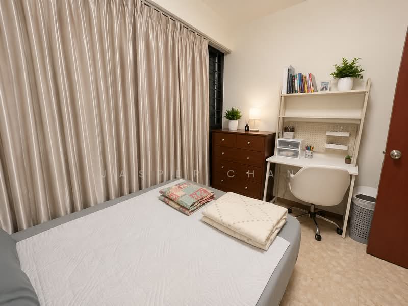 Pinevale, 4 Tampines Street 73, Room Rental, 150 sqft, Condominium For Rent, by Jasper Chan, 25622578 - Bedroom - PropertyGuru.com.sg