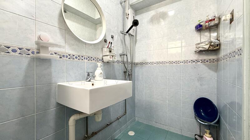 295B Compassvale Crescent, 295B Compassvale Crescent, 3 Bedrooms, 969 sqft, HDB Flat For Rent, by Cheryl Soh, 25623227 - Common Bathroom - PropertyGuru.com.sg