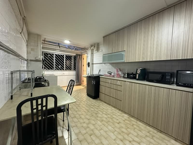 341 Clementi Avenue 5, 341 Clementi Avenue 5, 2 Bedrooms, 721 sqft, HDB Flat For Rent, by Algin Tan, 25623389 - PropertyGuru.com.sg