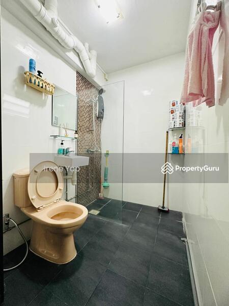 For Sale - 142 Simei Street 2