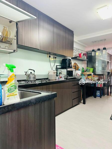 For Sale - 142 Simei Street 2