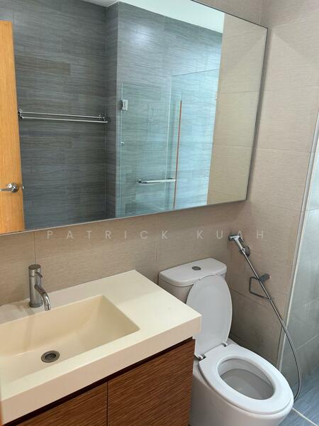 The Parc Condominium, 3 West Coast Walk, Room Rental, 150 sqft, Condominium For Rent, by Patrick Kuah, 25623594 - Bathroom - PropertyGuru.com.sg