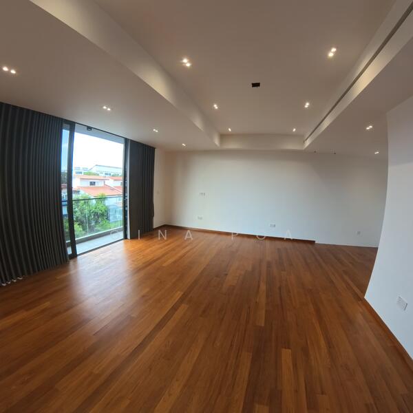 8 bedrooms 8 baths Brand New Semi-Detached in Bukit Timah under $15million, Clementi Park / Upper Bukit Timah, 8 Bedrooms, 9,300 sqft, Semi-Detached House For Sale, by Gina Poa, 25623638 - PropertyGuru.com.sg