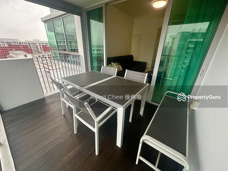 Huge Balcony for Alfresco Dining