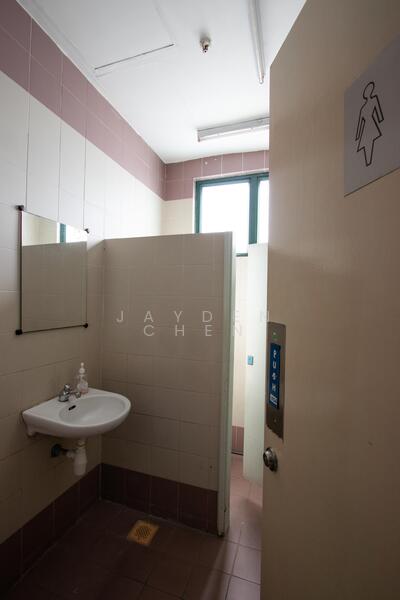 Tannery House, 37 Tannery Lane, 2,000 sqft, Light Industrial (B1) For Rent, by Jayden Chen, 25623759 - Bathroom - CommercialGuru.com.sg