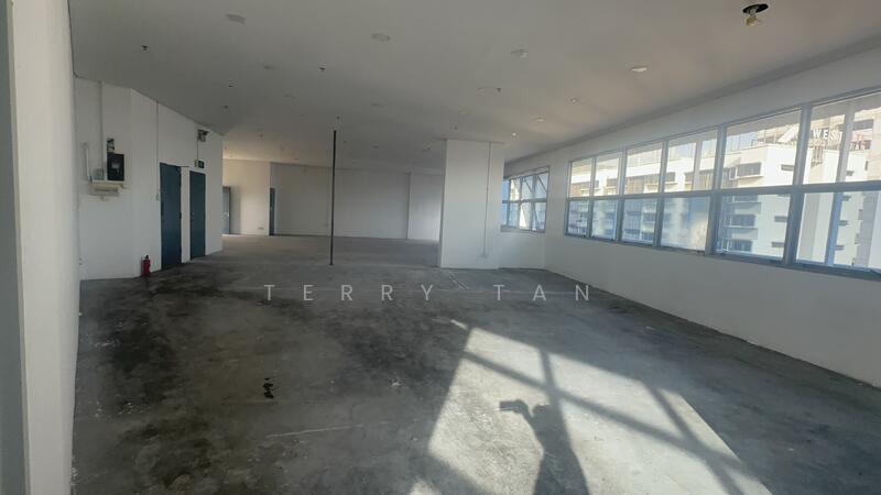 Alpha Industrial Building, 7 Toh Guan Road East, 3,056 sqft, Factory / Workshop (B2) For Rent, by Terry Tan, 25624032 - Interior - CommercialGuru.com.sg