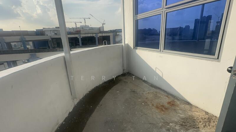 Alpha Industrial Building, 7 Toh Guan Road East, 3,056 sqft, Factory / Workshop (B2) For Rent, by Terry Tan, 25624032 - Balcony - CommercialGuru.com.sg