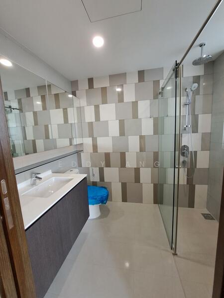 Foresque Residences, 103 Petir Road, 3 Bedrooms, 1,130 sqft, Condominium For Rent, by Eddy Ang, 25624091 - Bathroom - PropertyGuru.com.sg