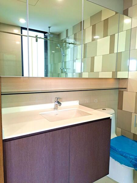 Foresque Residences, 103 Petir Road, 3 Bedrooms, 1,130 sqft, Condominium For Rent, by Eddy Ang, 25624091 - Bathroom - PropertyGuru.com.sg