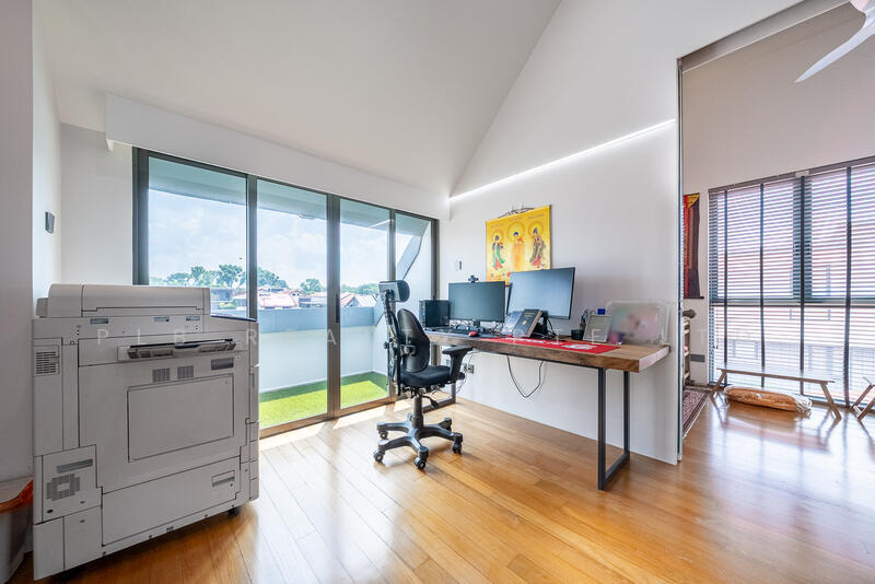 For Sale - Seletar Hills Estate