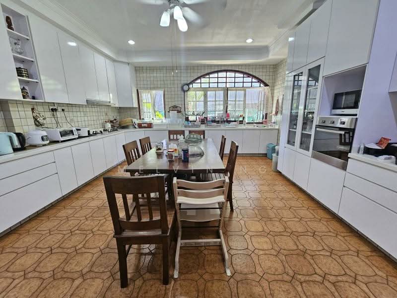 ⭐D15 - Rare $16XXpsf FREEHOLD Bungalow✅"Shy" Home that Park 16 Cars, ❤️Face East⚡6 Rooms⚡16 Cars⚡NO West Sun❤️, East Coast / Marine Parade, 7 Bedrooms, 6,095 sqft, Bungalow House For Sale, by Melvin Ng, 25624393 - PropertyGuru.com.sg
